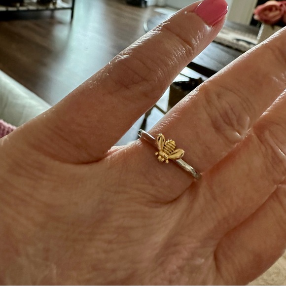 🐝 Two toned silver yellow gold BEE Ring - Picture 3 of 10